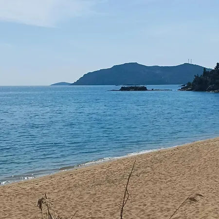 Calypso Seaside Apartament