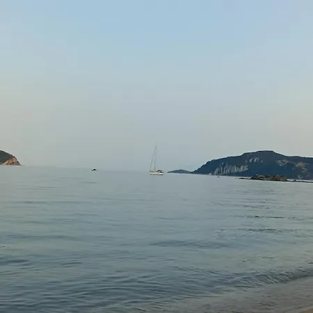 Calypso Seaside Lejlighed *